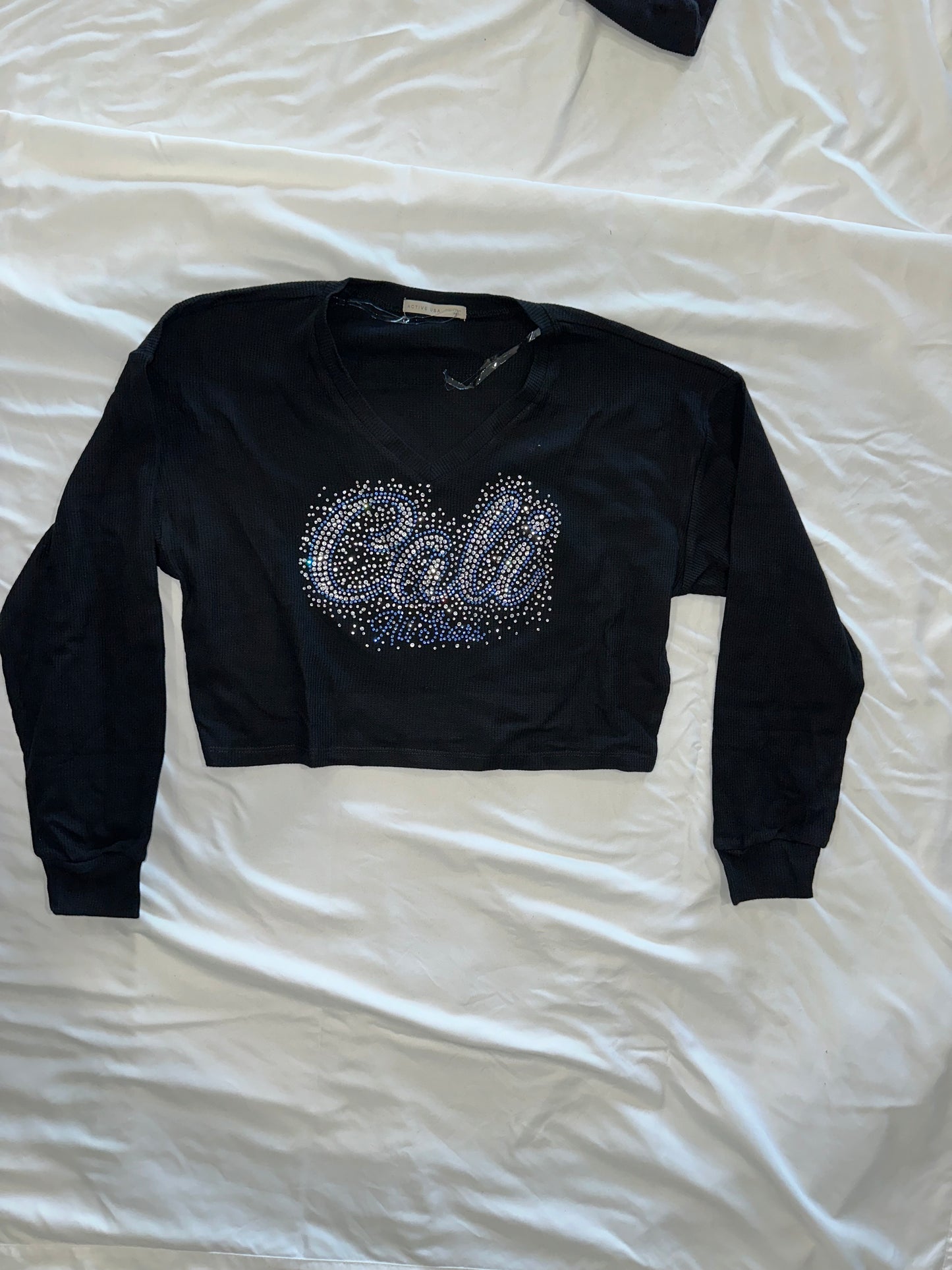 Black Thermal Crop V-Neck with Bling "Cali" Cursive Letter Design